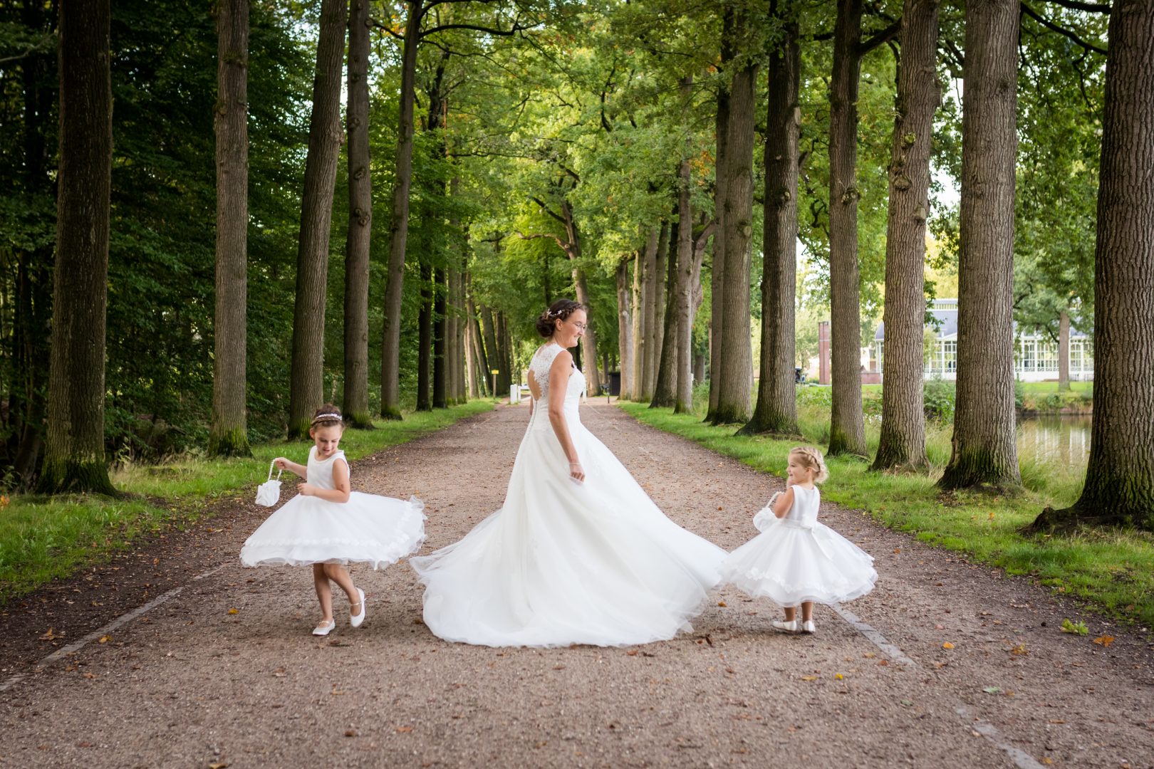 Trouwfotograaf, kinderen op een bruiloft